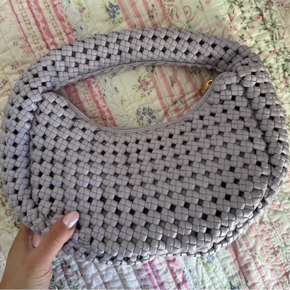 ANTHROPOLOGIE LAVENDER HONEYCOMB HANDBAG!!! Gorgeous!!!!! - Picture 1 of 5